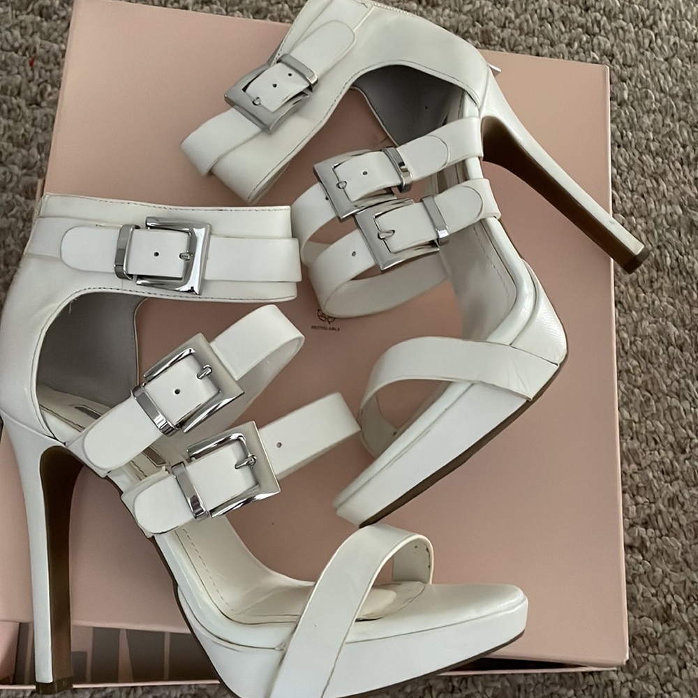 BCBG High Heels - Picture 5 of 7